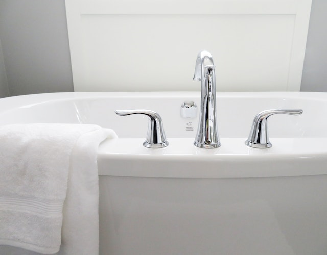 Using A Reverse Mortgage To Upgrade Your Bathtub: A Comprehensive Guide